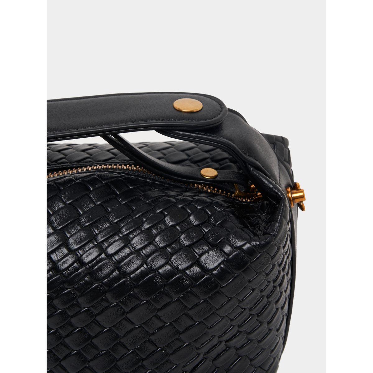 شنطة يد بتفاصيل بارزة الملمس وحزام مضفر-women-bagsandwallets-handbags-image-5