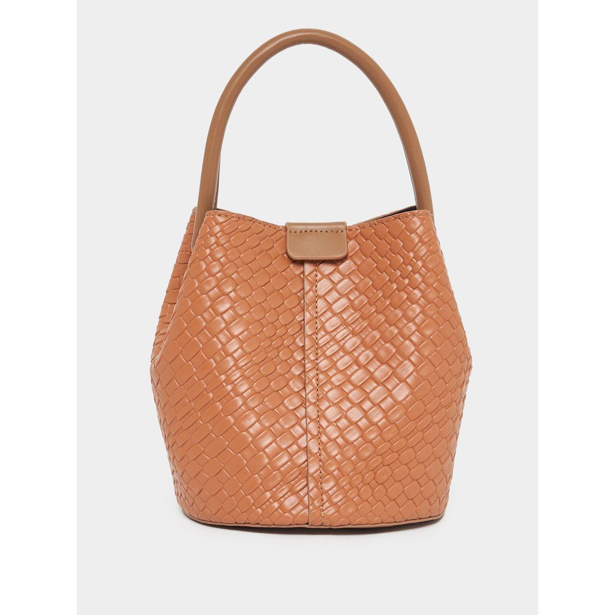 شنطة بنمط دلو وتفاصيل بارزة الملمس مع وشاح-women-bagsandwallets-handbags-image-2