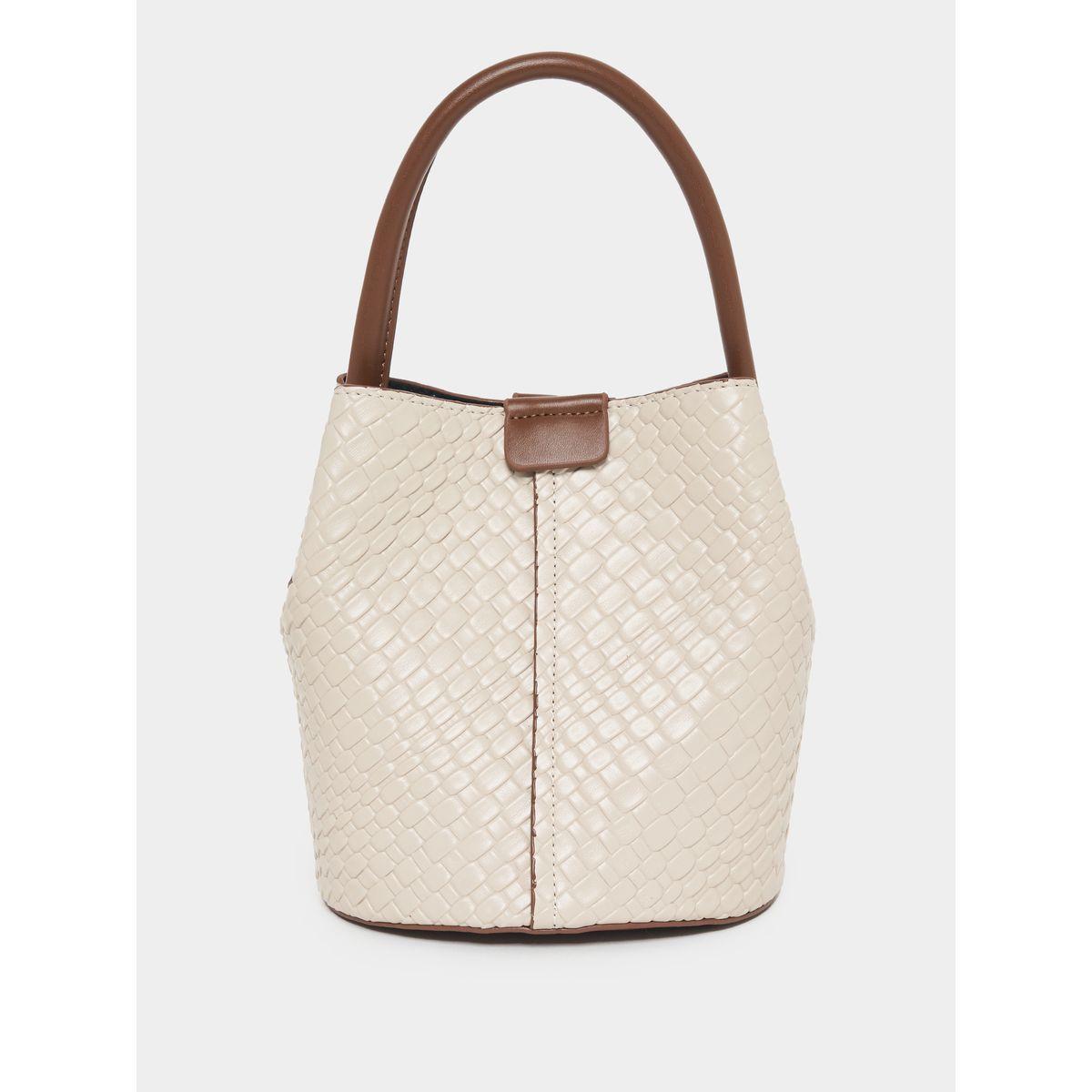 شنطة بنمط دلو وتفاصيل بارزة الملمس مع وشاح-women-bagsandwallets-handbags-image-3