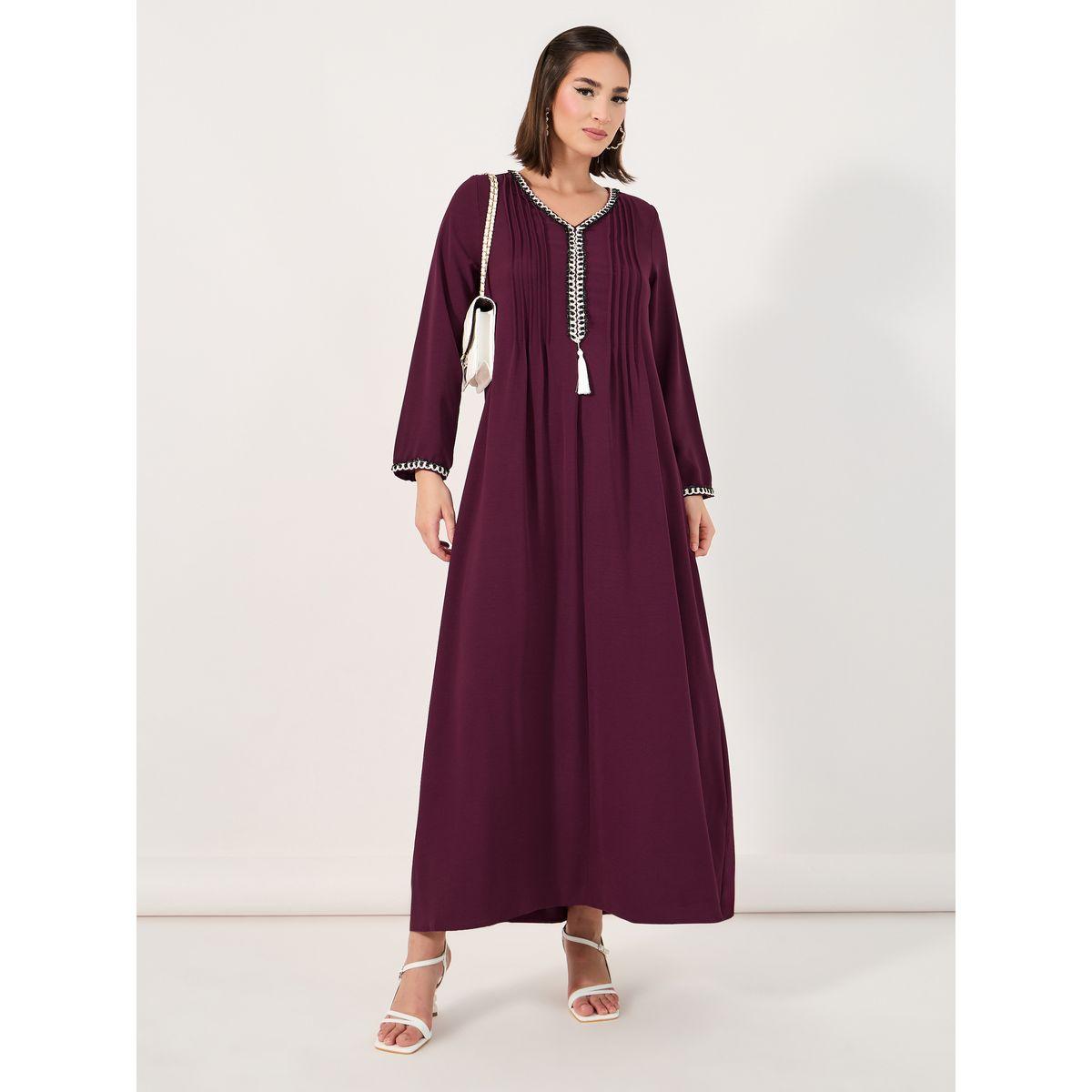جلابية بتفاصيل محزوزة وشُرّابة-women-arabicclothing-jalabiyas-image-1