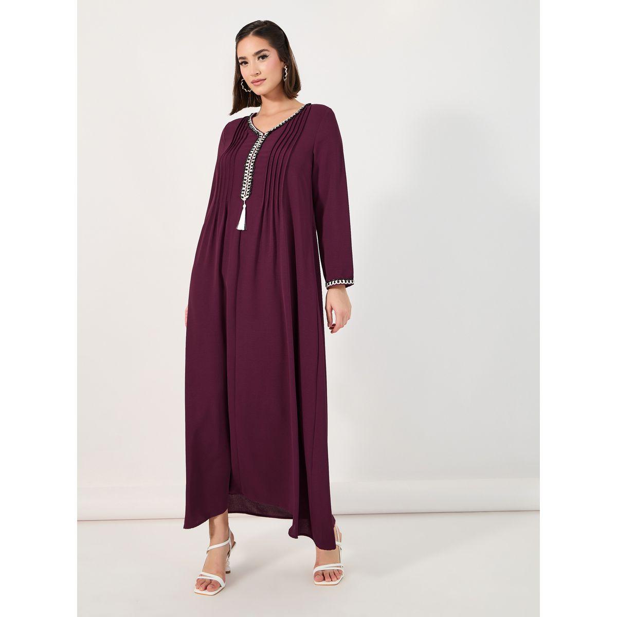 جلابية بتفاصيل محزوزة وشُرّابة-women-arabicclothing-jalabiyas-image-4