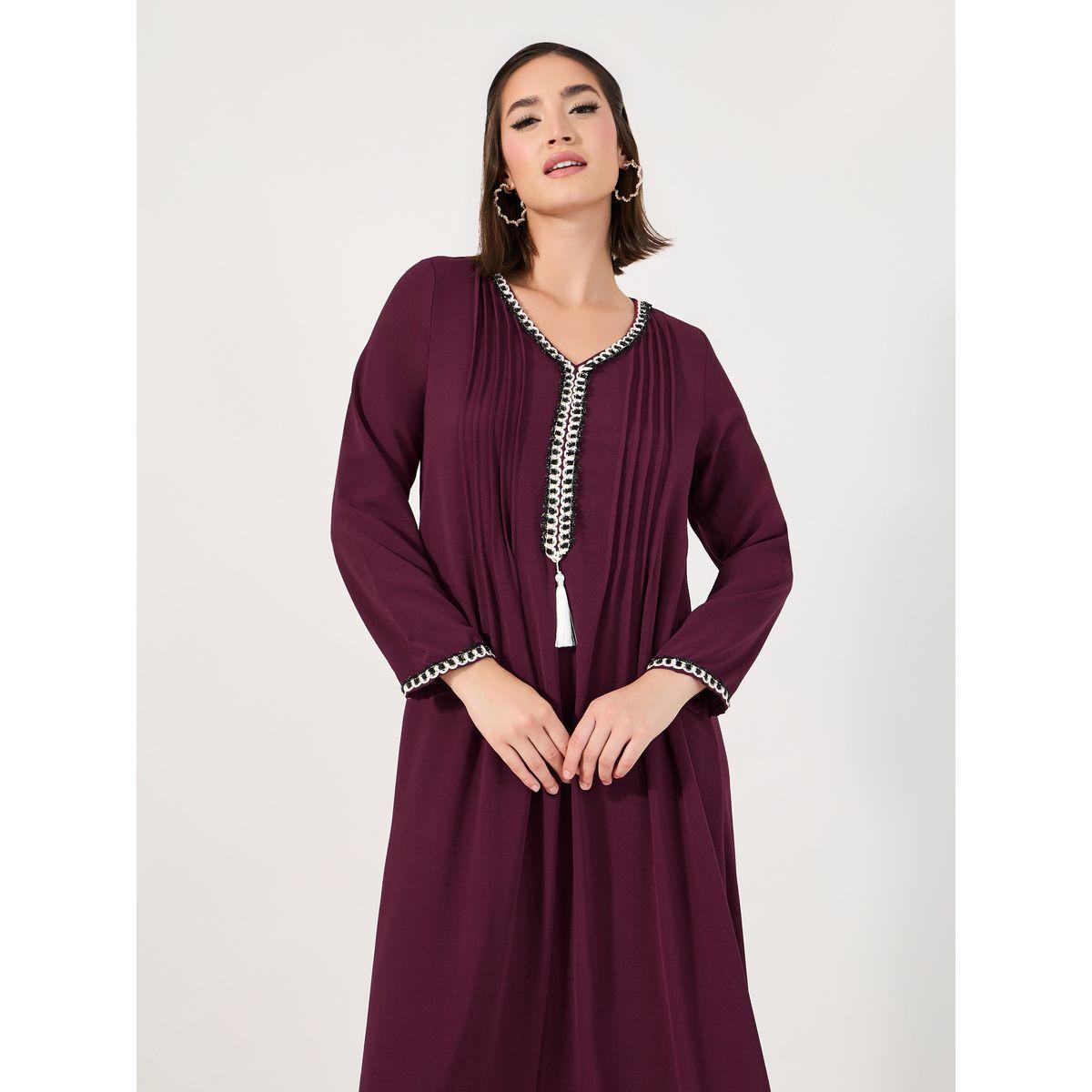 جلابية بتفاصيل محزوزة وشُرّابة-women-arabicclothing-jalabiyas-image-5