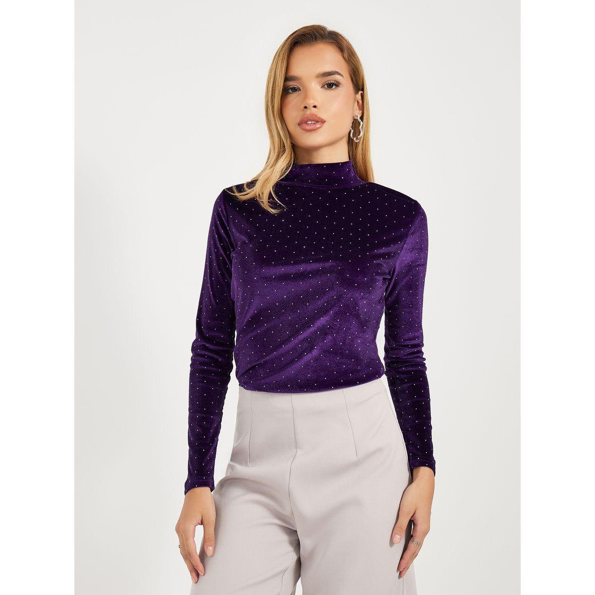 بلوزة مخمل بياقة عالية وتفاصيل منمقة-women-clothing-shirtsandblouses-blouses-image-2