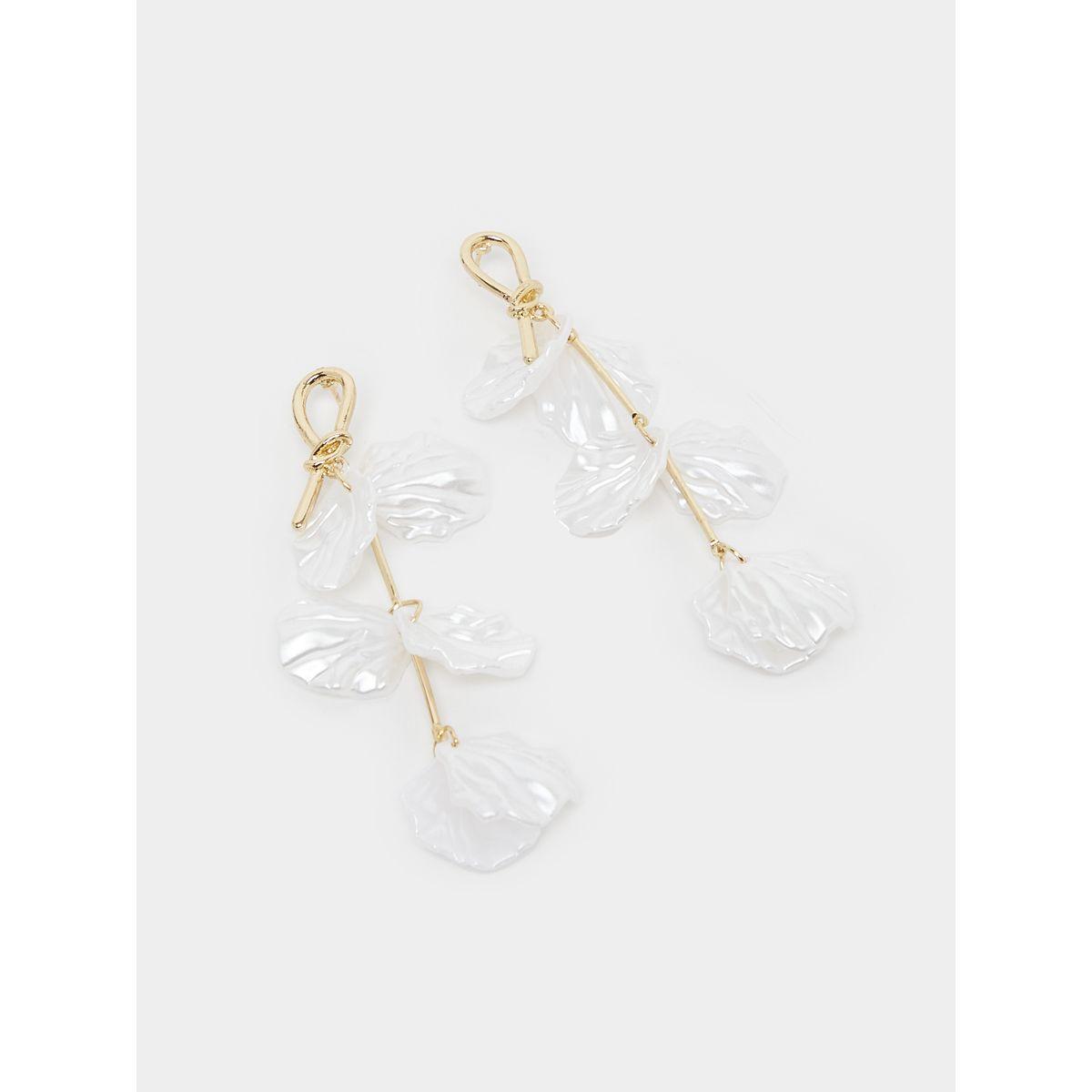 Styli Shell Dangle Earrings-women-watchesandjewellery-jewellery-earrings-image-3
