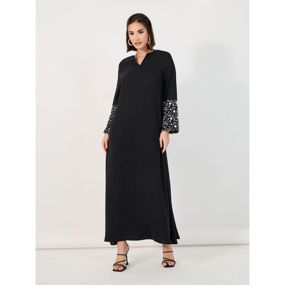 جلابية بأكمام طويلة وحواف بأساور مُطرّزة-women-arabicclothing-jalabiyas-image-4