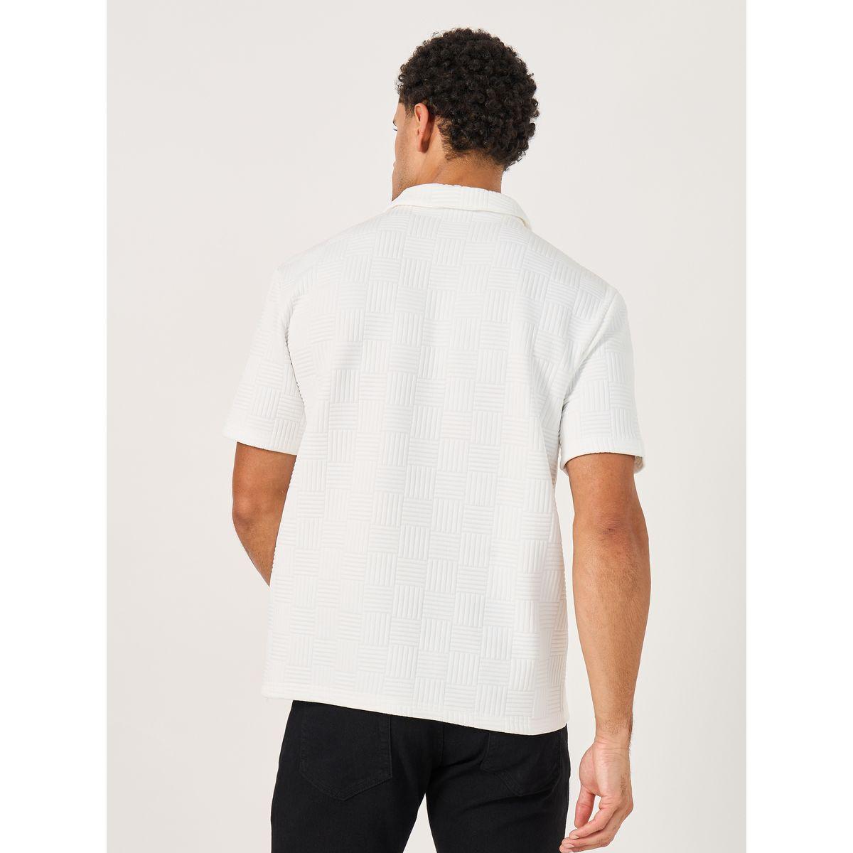 تيشيرت بولو بياقة ريفير وتفاصيل بارزة الملمس-men-clothing-tshirtsandpolos-polos-image-5