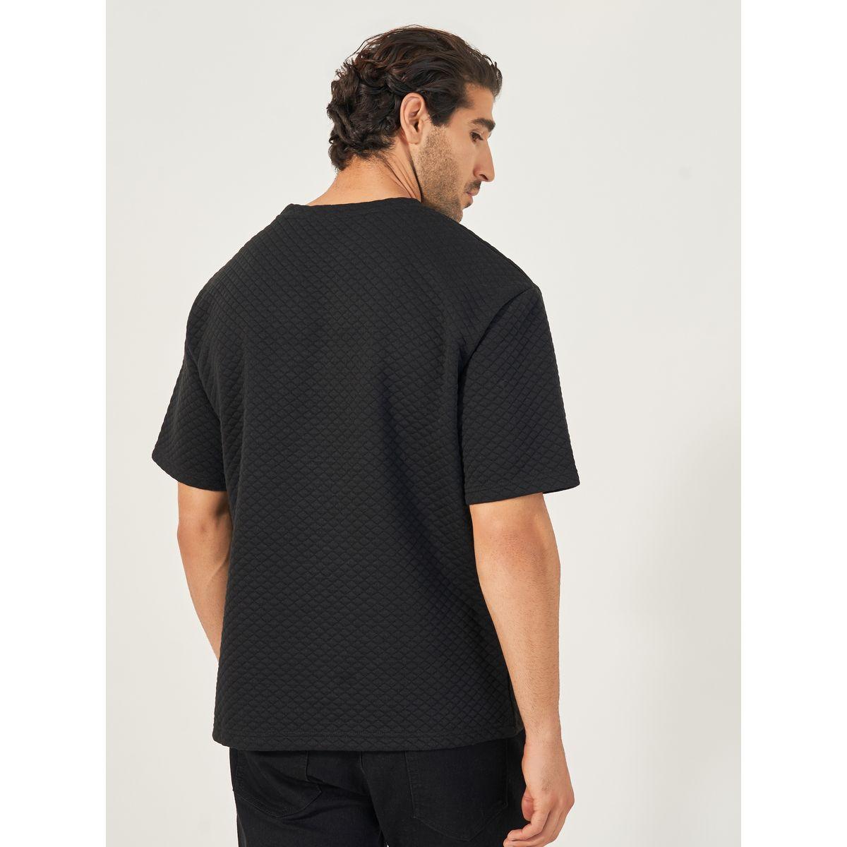 Styli Quilted Texture Contrast Piping Insert Oversized T-Shirt-men-clothing-tshirtsandpolos-tshirts-image-4