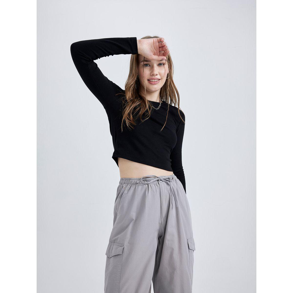 DeFacto X Styli  Rib Fitted Long Sleeves Crop T-Shirt-women-clothing-tshirts-image-3