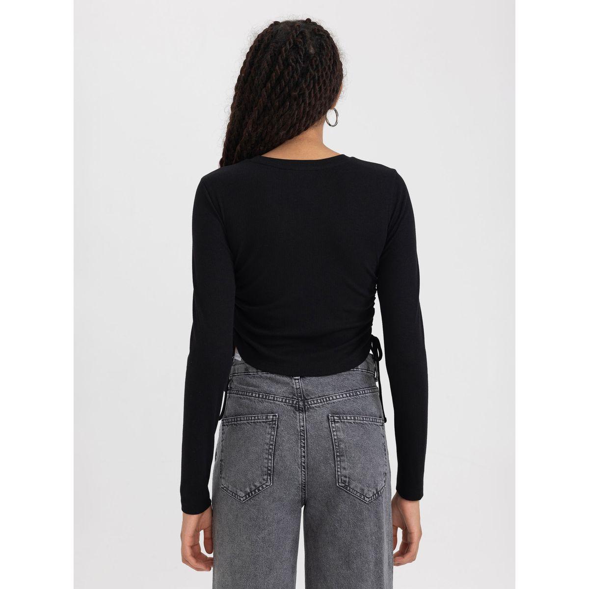 DeFacto X Styli  Side Ruched Fitted Crop T-Shirt-women-clothing-tshirts-image-6