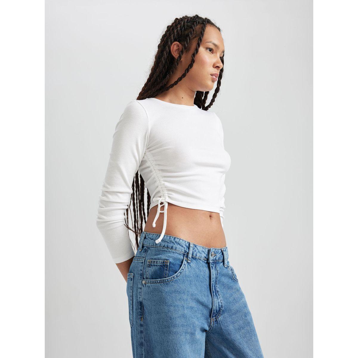 DeFacto X Styli  Side Ruched Fitted Crop T-Shirt-women-clothing-tshirts-image-3