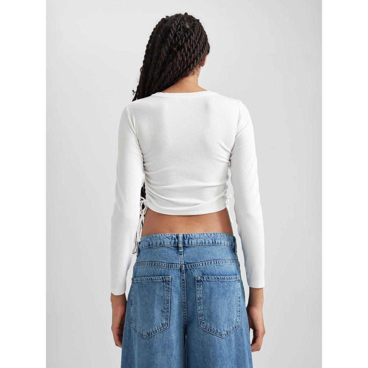 تيشيرت قصير مُجسم بتفاصيل مزمومة ديفاكتو × ستايلي-women-clothing-tshirts-image-5