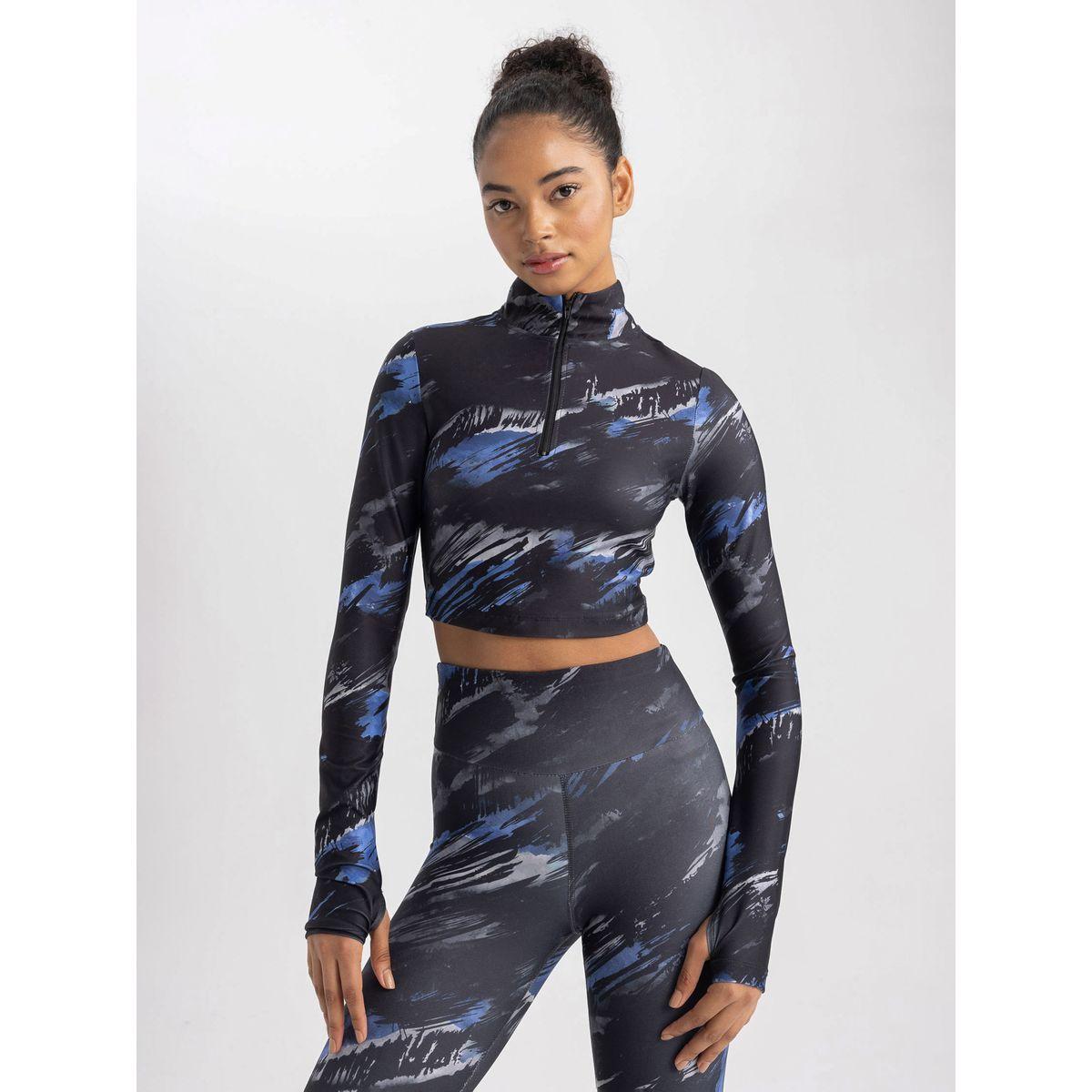 تيشيرت قصير مطبع بطبعة رقمية وأكمام طويلة ديفاكتو × ستايلي-women-clothing-tshirts-image-1