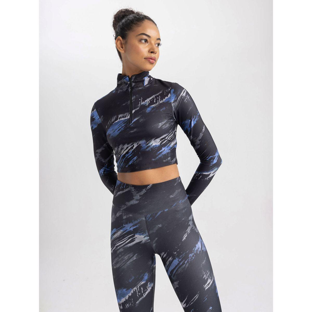 DeFacto X Styli  Crop Sheer Digital Print Patterned Long Sleeves T-Shirt-women-clothing-tshirts-image-2