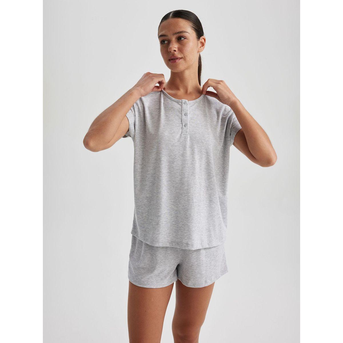 DeFacto X Styli  Textured Round Neck T-Shirt & Shorts Set-women-clothing-nightwear-pyjamas-shortsets-image-4
