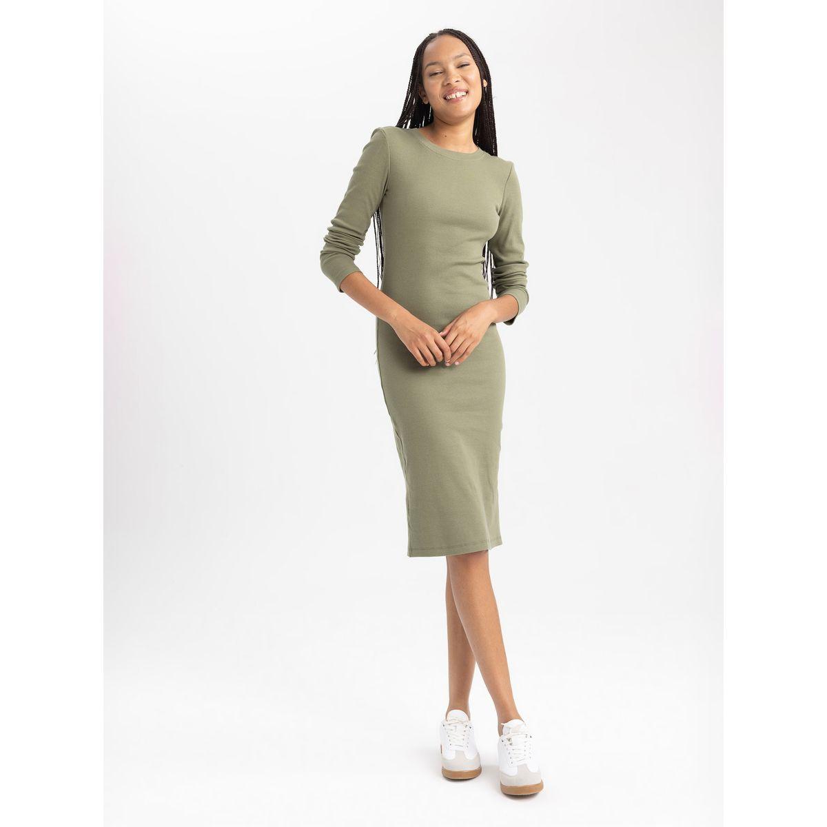 فستان ميدي بديكون بتفاصيل مضلعة وياقة دائرية ديفاكتو × ستايلي-women-clothing-dresses-image-1