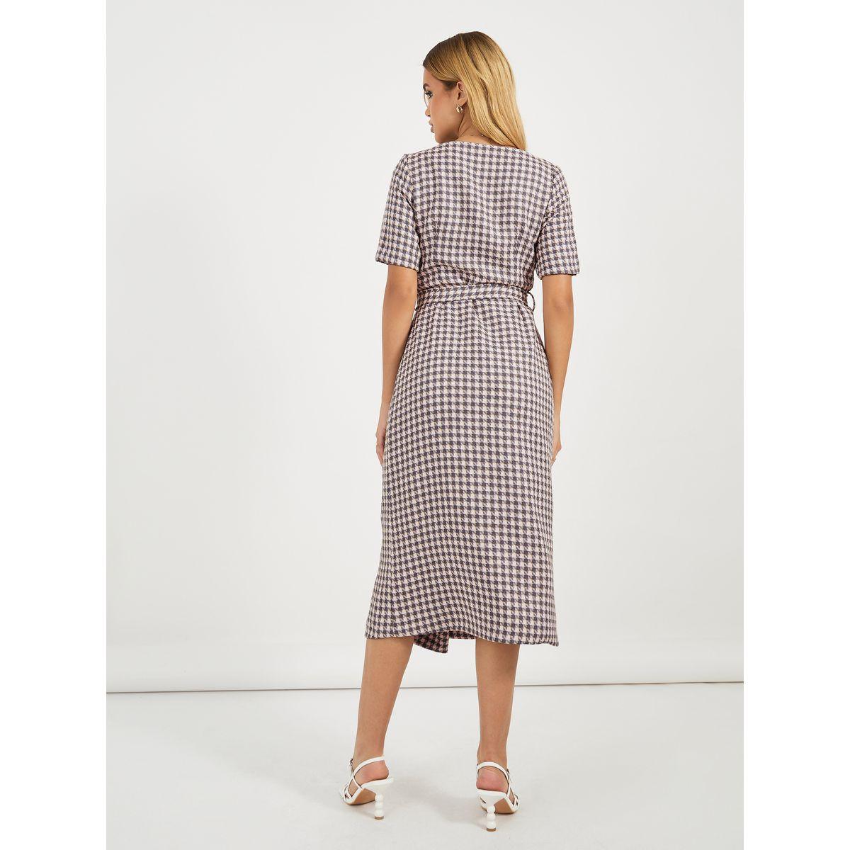 فستان ميدي بطبعة مربعات وأكمام قصيرة-women-clothing-dresses-image-6