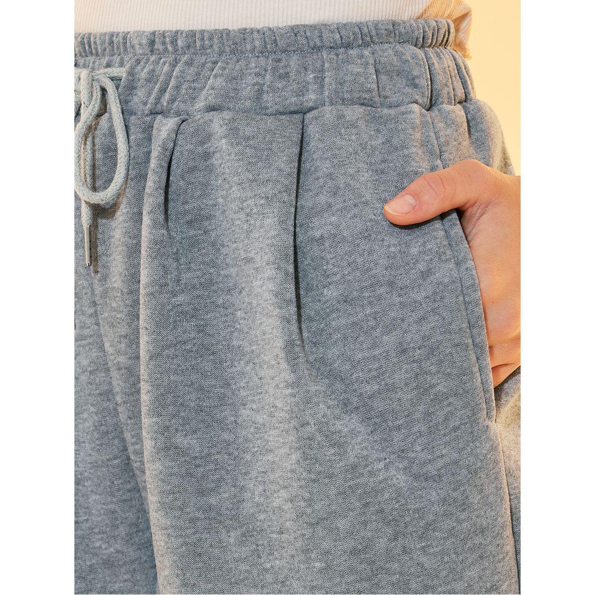 بنطال رياضي بجيوب مائلة وأربطة-women-clothing-bottoms-joggers-image-2