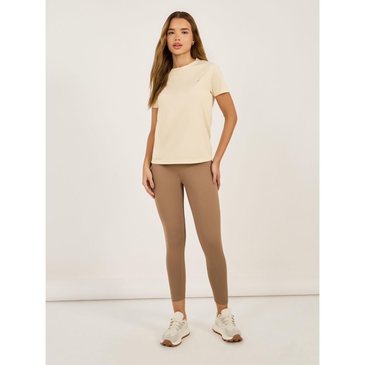 Logo Round Neck Basic Short Sleeves Top-men-clothing-sportswearandactivewear-tshirtsandpolos-image-2