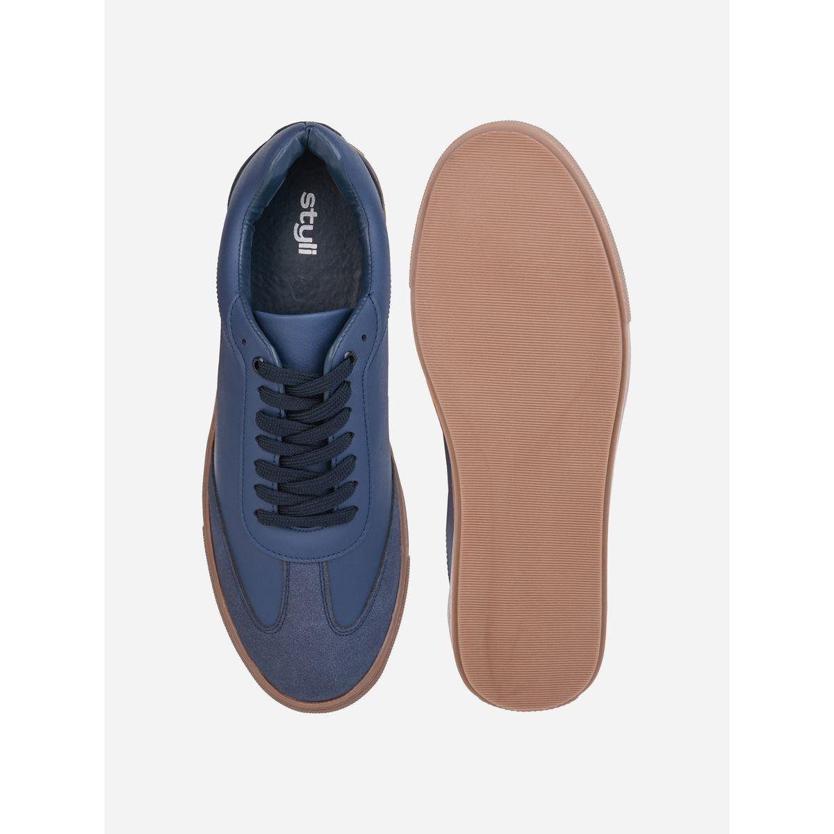 حذاء سنيكرز بتفاصيل درزات ورباط غلق-men-shoes-sneakers-image-6