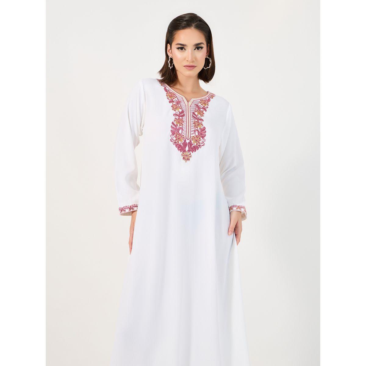 جلابية بياقة نوتش مطرزة-women-arabicclothing-jalabiyas-image-2