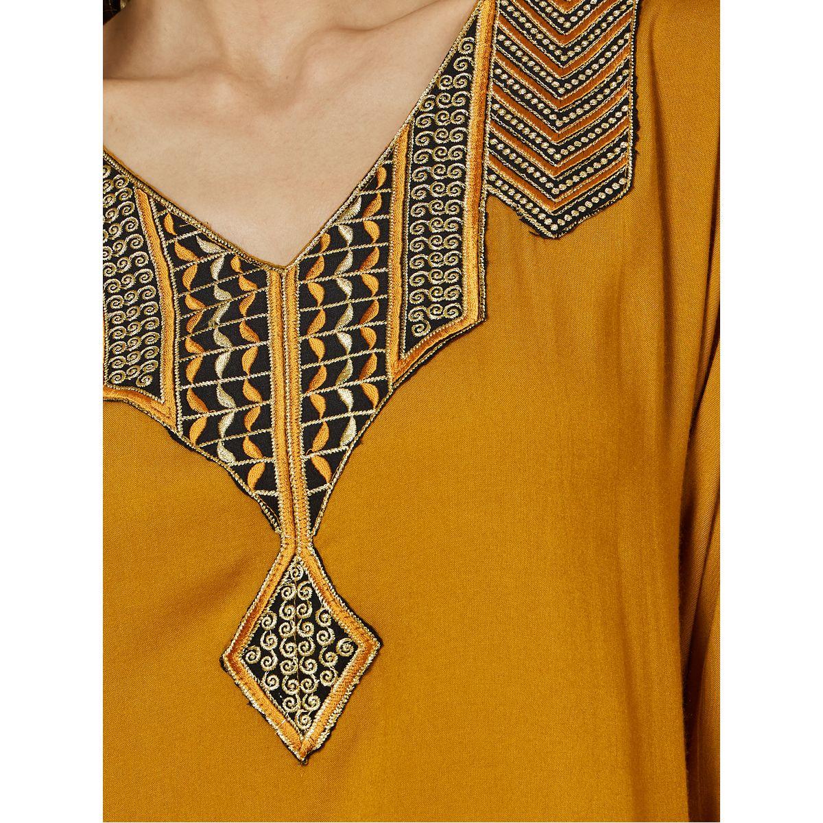 Amirah X Styli Embroidered Patch Work V Neck Jalabiya-women-arabicclothing-jalabiyas-image-3