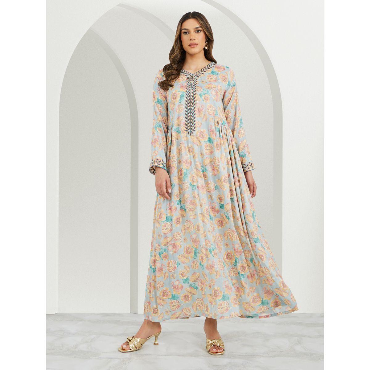 جلابية مطُرّزة وتفاصيل جانبية مُجمعة-women-arabicclothing-jalabiyas-image-1