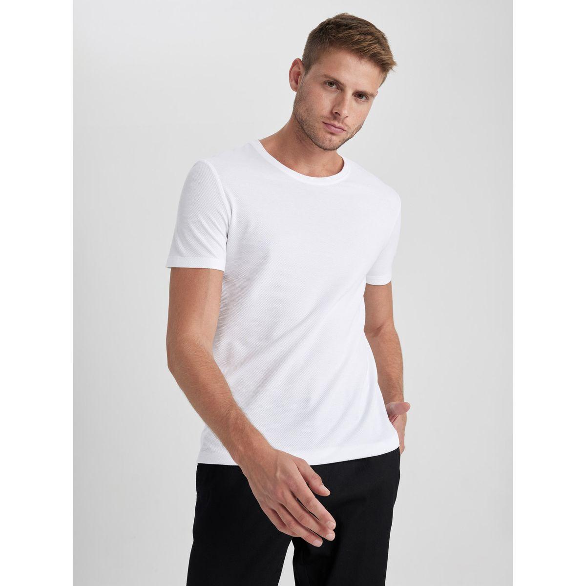 DeFacto X Styli  Solid Slim Fit Crew Neck T-Shirt-men-clothing-tshirtsandpolos-tshirts-image-3