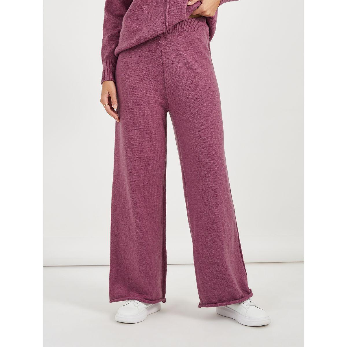 طقم منسق من بنطال وسويتر سادة بياقة دائرية-women-clothing-coordsets-image-4