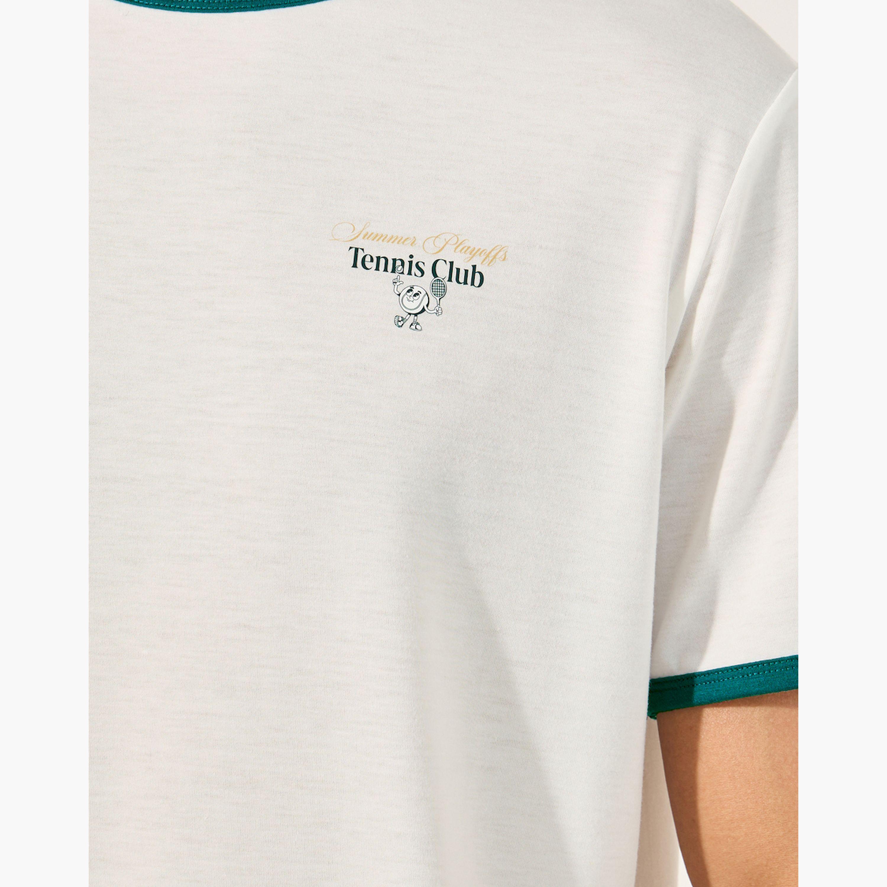 ستايلي - طقم بيجامة من تي شيرت وشورت بطبعة شعار-men-clothing-nightwear-sets-image-3