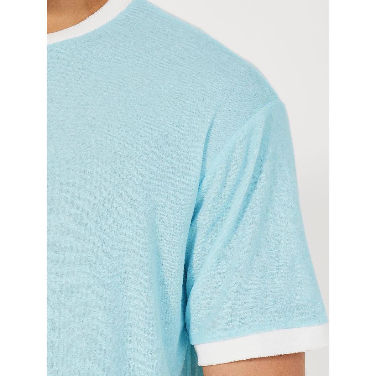 مجموعة من شورت مع تيشيرت بتفاصيل بارزة الملمس-men-clothing-nightwear-sets-image-3