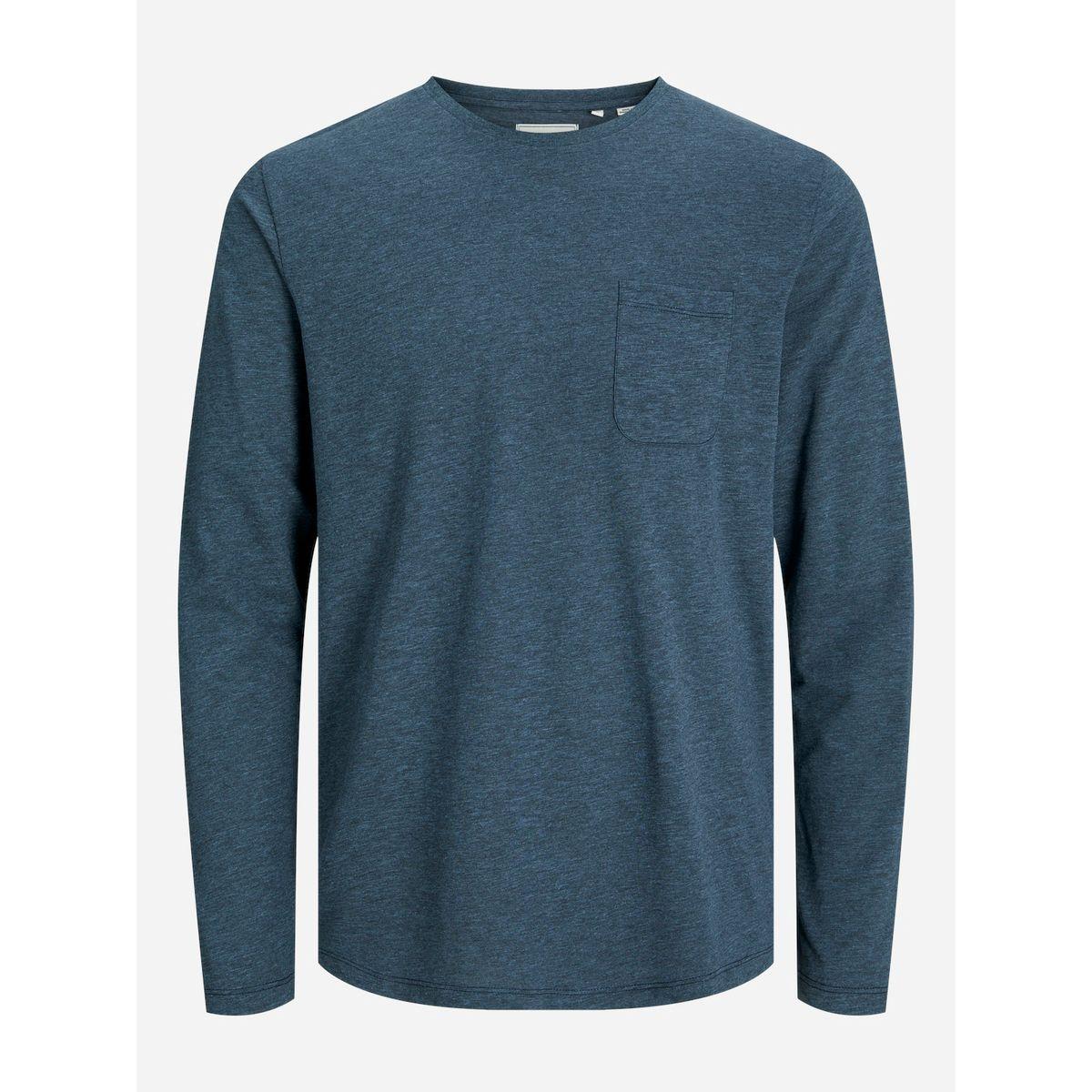 تيشيرت بأكمام طويلة وجيب مُرقع-men-clothing-tshirtsandpolos-tshirts-image-1
