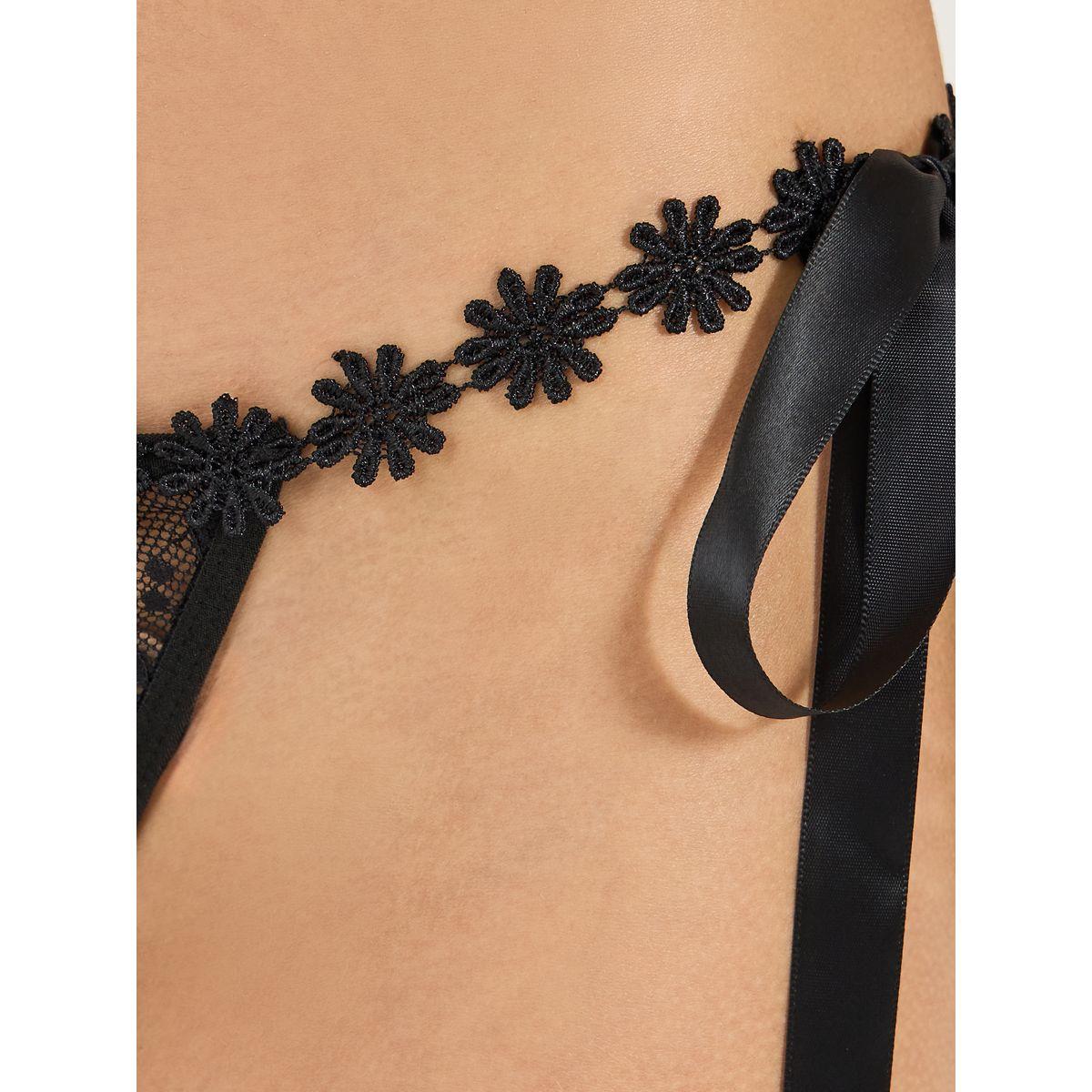 Styli Non Wired Scalloped Edge Lace Apex Strap Bra & Satin Tie Thong Set-women-clothing-lingerie-lingeriesets-image-3
