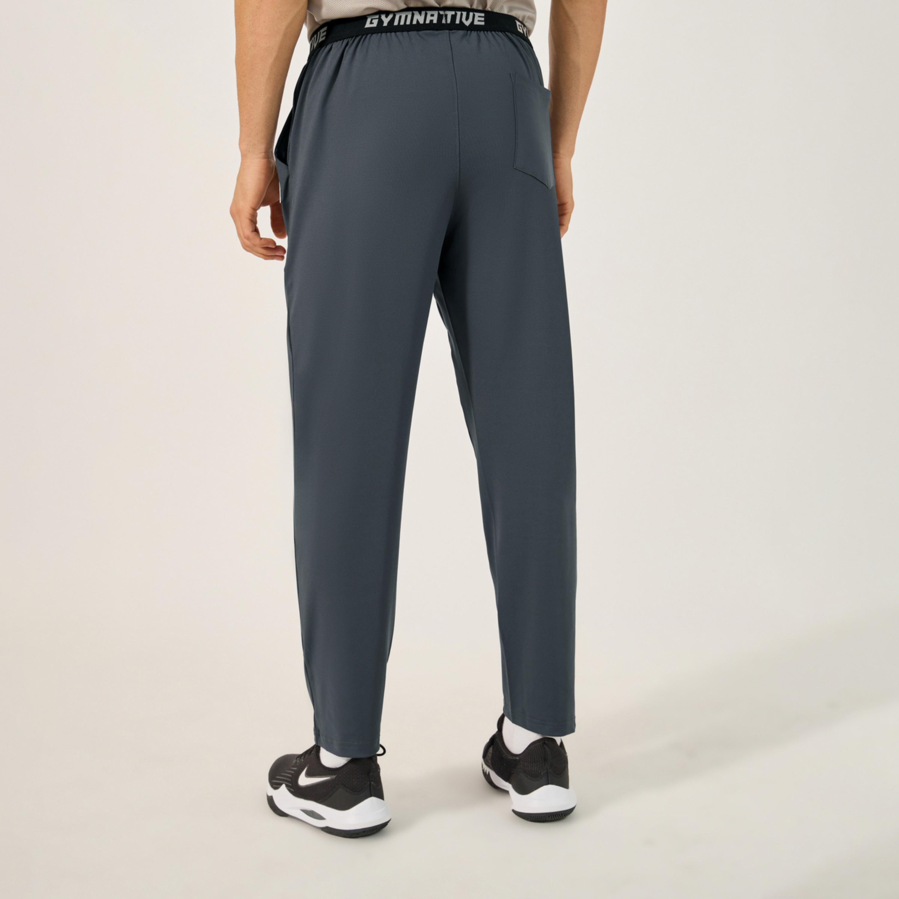 ستايلي - بنطال رياضي بقصّة نحيفة وتفاصيل شارة مع حزام خصر مطبوع-men-clothing-sportswearandactivewear-bottoms-image-4