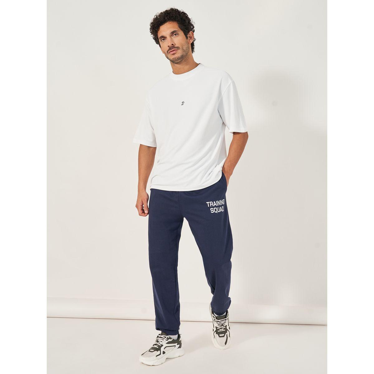 تيشيرت فضفاض بياقة دائرية وأكمام قصيرة-men-clothing-sportswearandactivewear-tshirtsandpolos-image-2
