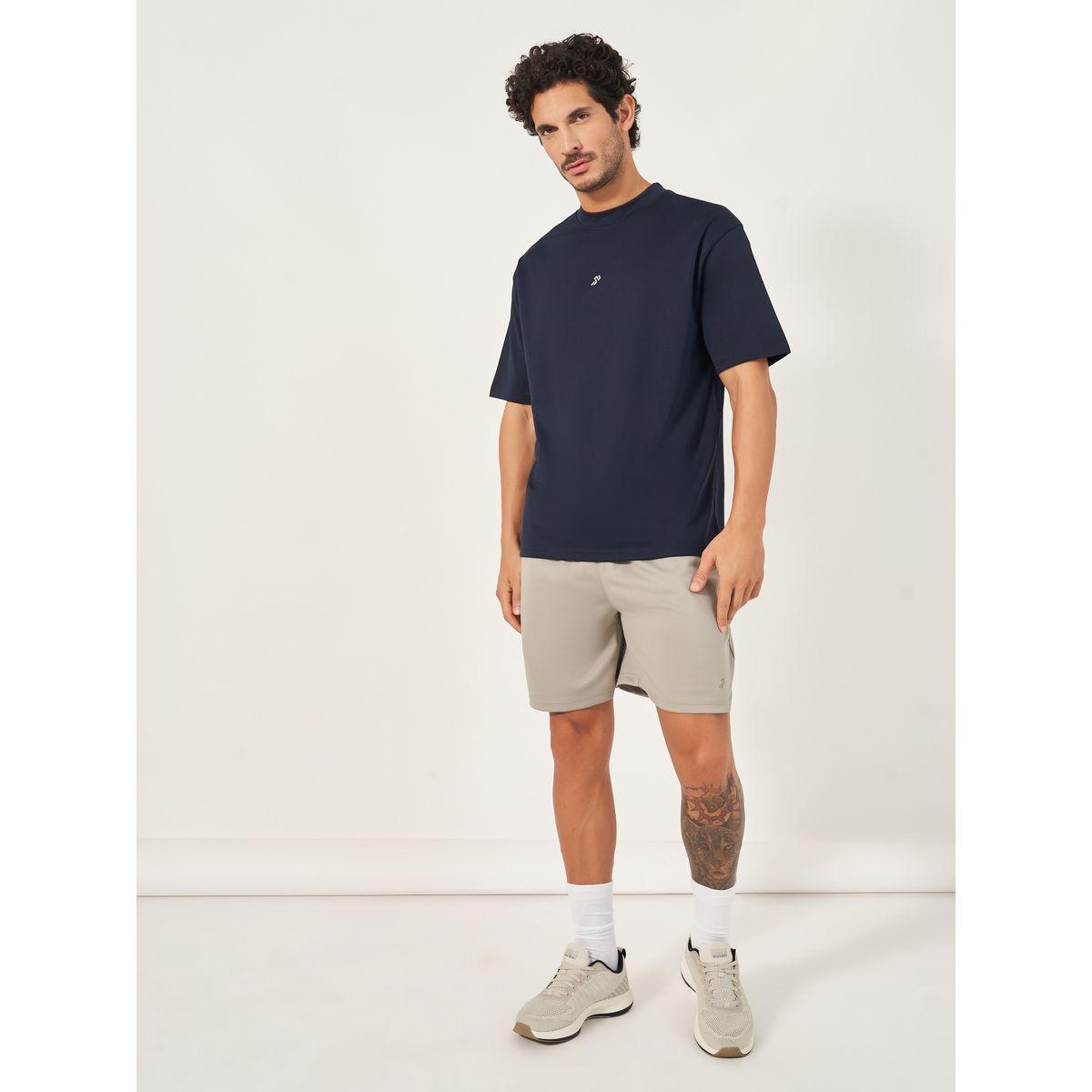 تيشيرت فضفاض محبوك بياقة دائرية-men-clothing-sportswearandactivewear-tshirtsandpolos-image-2