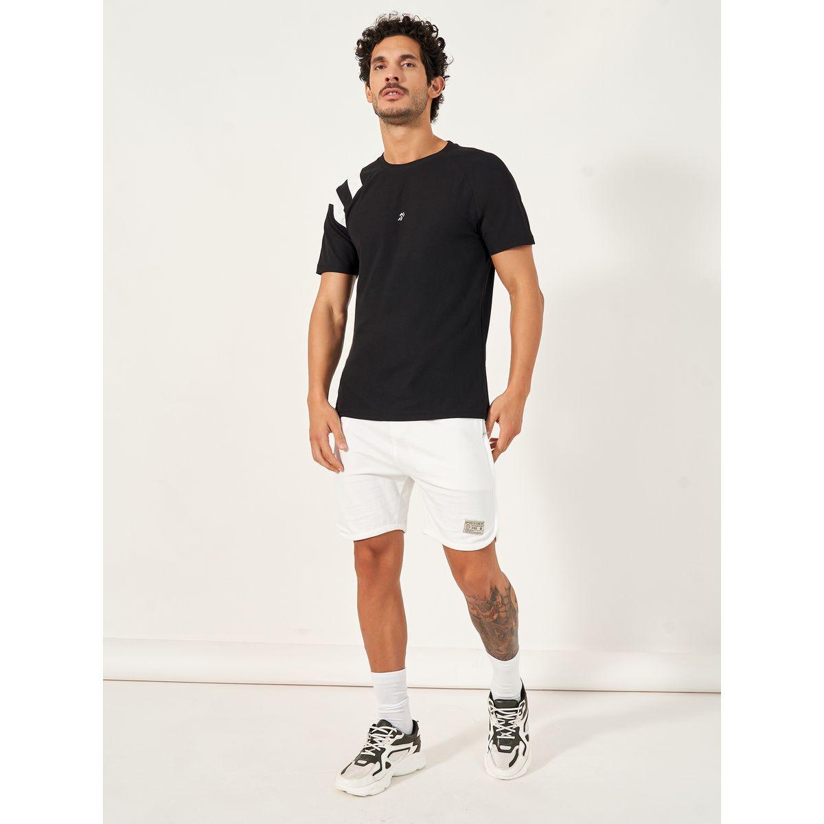 Styli Active Contrast Band Raglan Sleeve Regular Fit T-Shirt-men-clothing-sportswearandactivewear-tshirtsandpolos-image-2