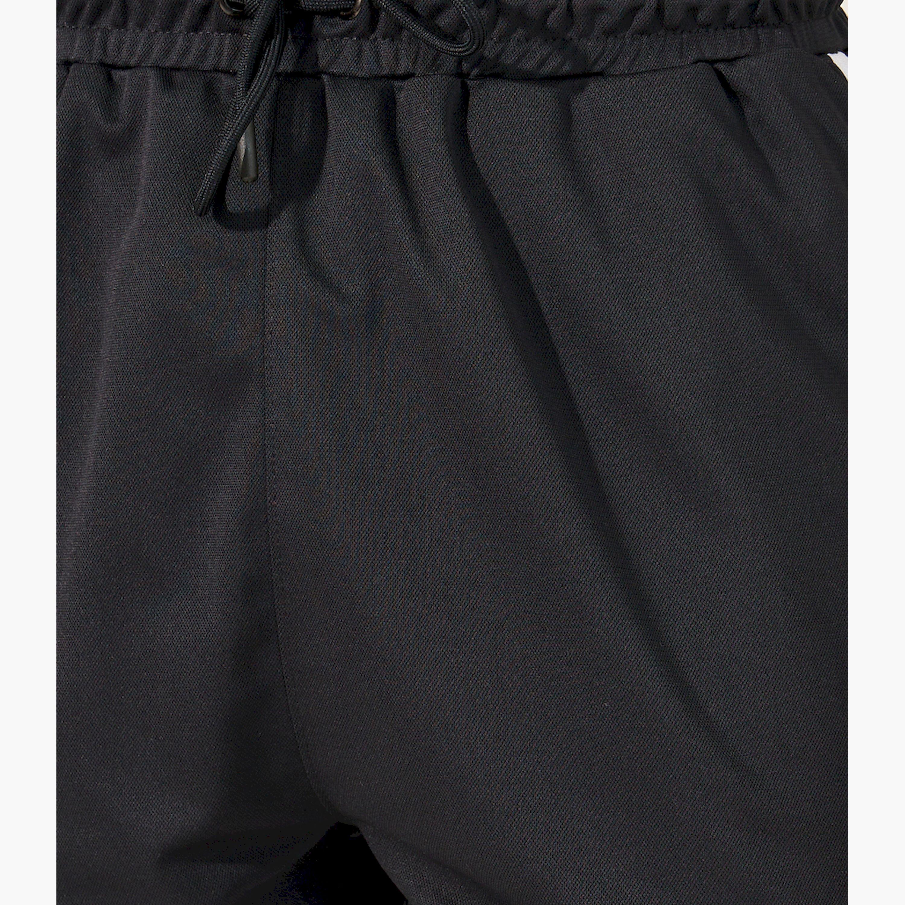 ستايلي-  شورت ركوب الدراجات بقصّة عادية ومقاس 7 بوصات مع حواف متباينة-men-clothing-sportswearandactivewear-bottoms-shorts-image-3