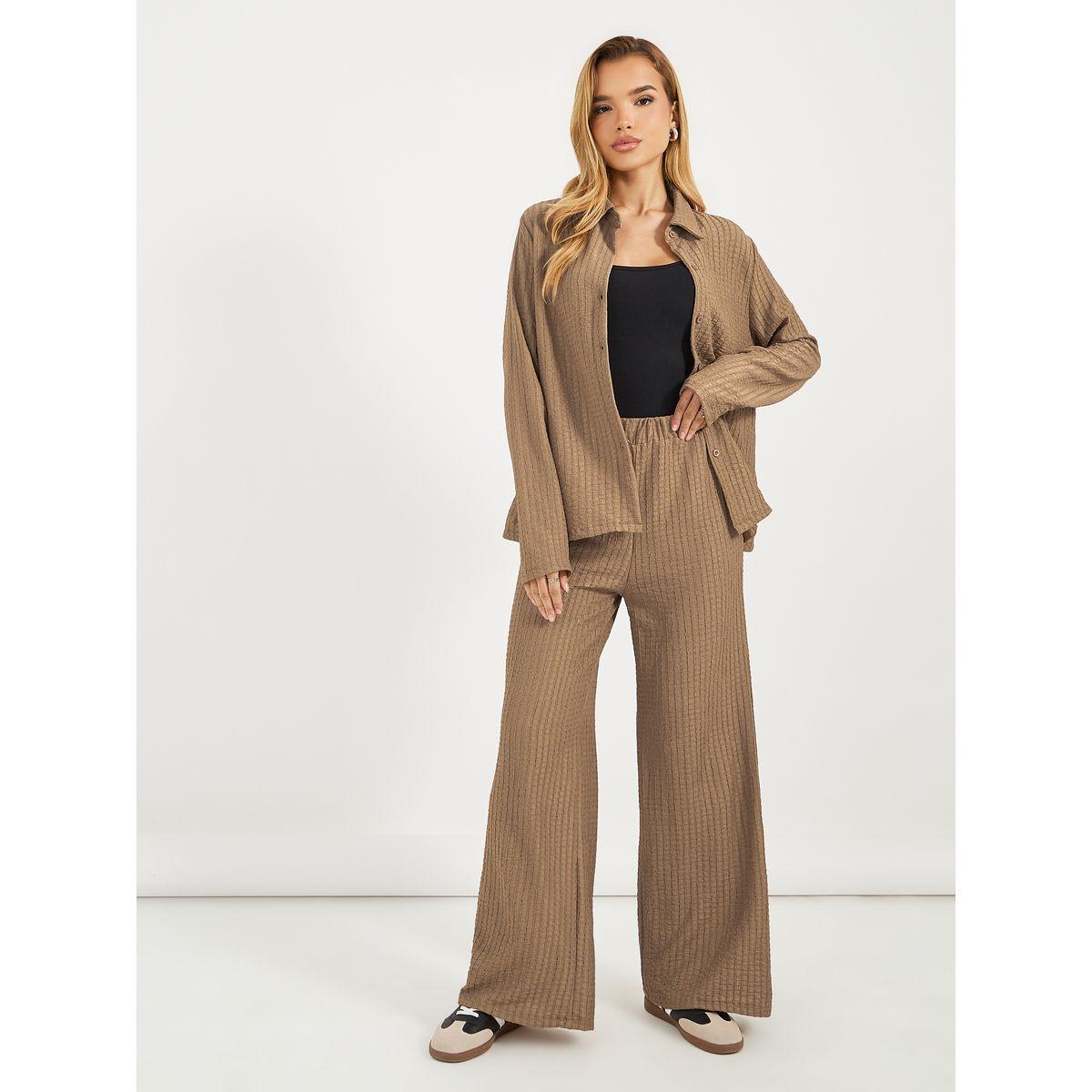 طقم منسق من بنطال بأرجل واسعة وبلوزة فضفاضة-women-clothing-coordsets-image-1