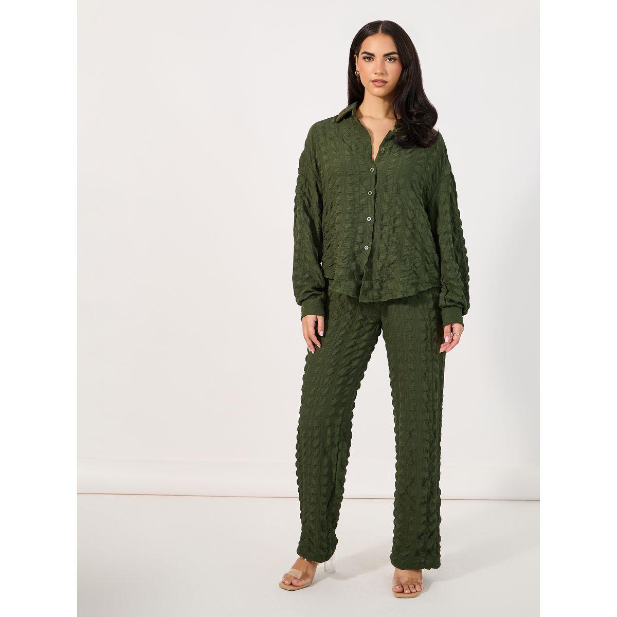 طقم منسق من بنطال بأرجل واسعة وبلوزة فضفاضة-women-clothing-coordsets-image-1