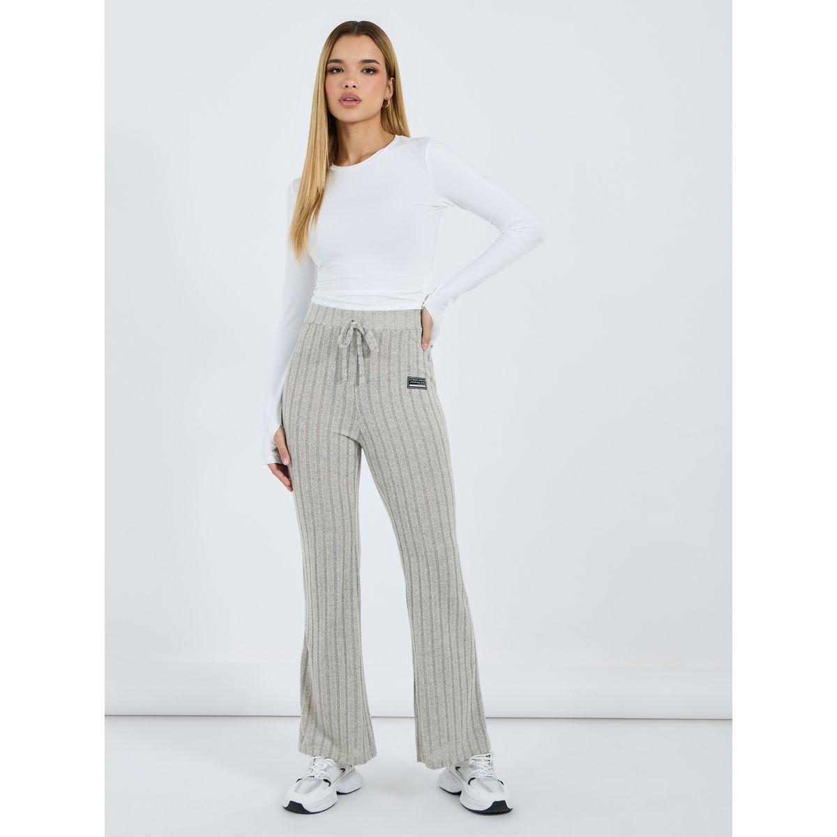 بنطال واسع بتفاصيل مضلعة وشارة مُرقعة-women-clothing-bottoms-joggers-image-1