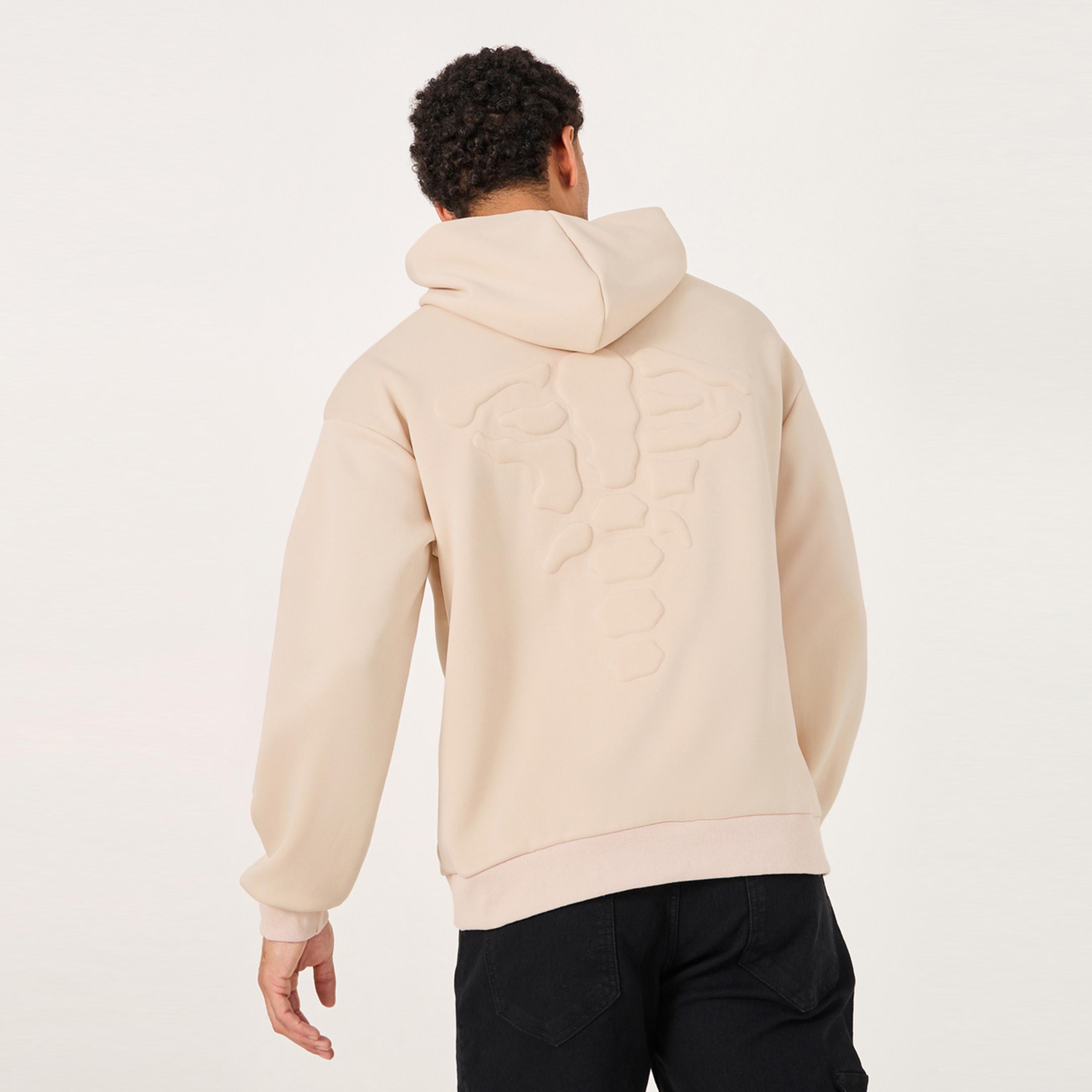 ستايلي - هودي سكوبا فاخر بقصة مربعة وزخرفة خلفية-men-winterwear-hoodiesandsweatshirts-image-1