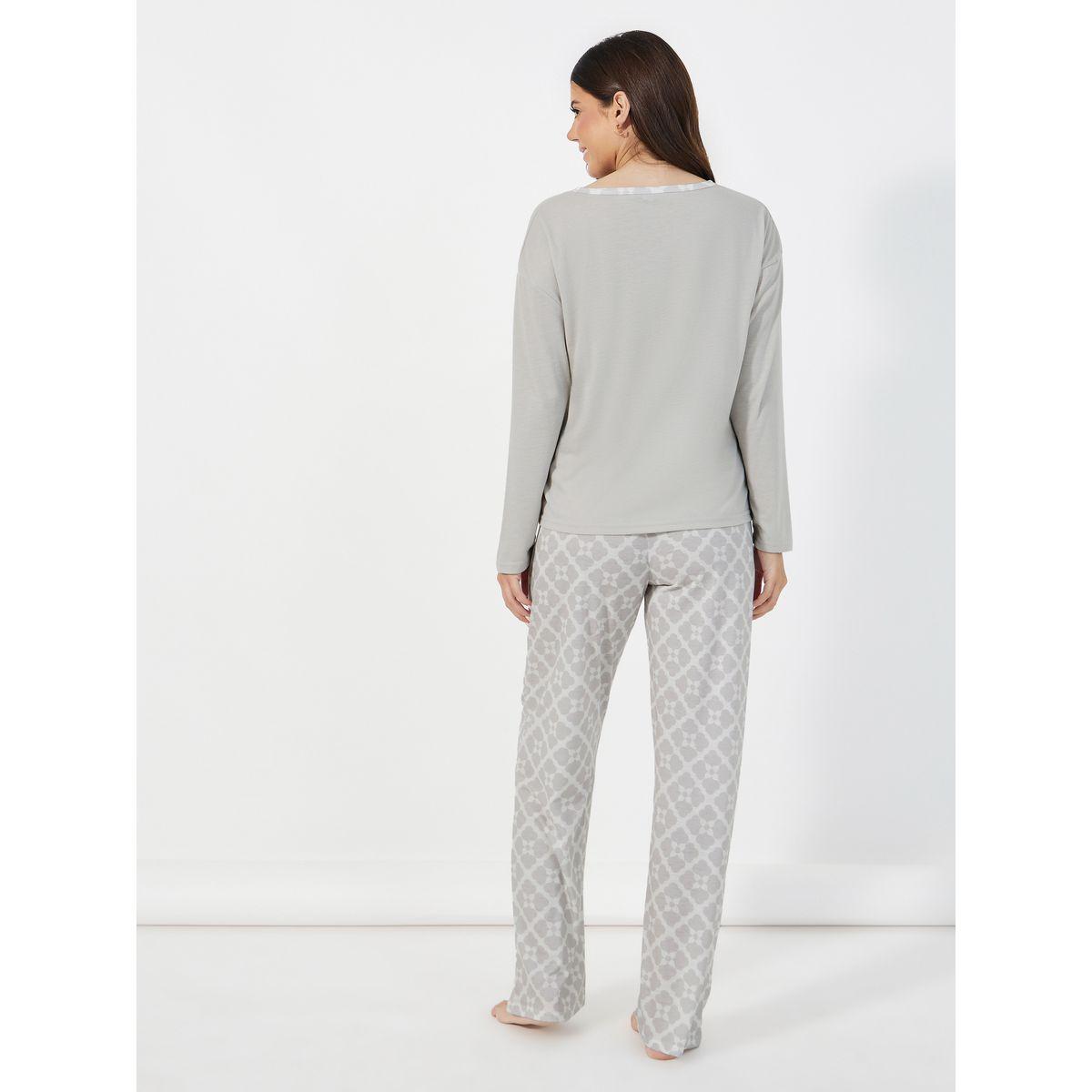 Styli Unwind Solid Dropped Shoulder T-Shirt & Printed Pants Pyjama Set-women-clothing-nightwear-pyjamas-longsets-image-4
