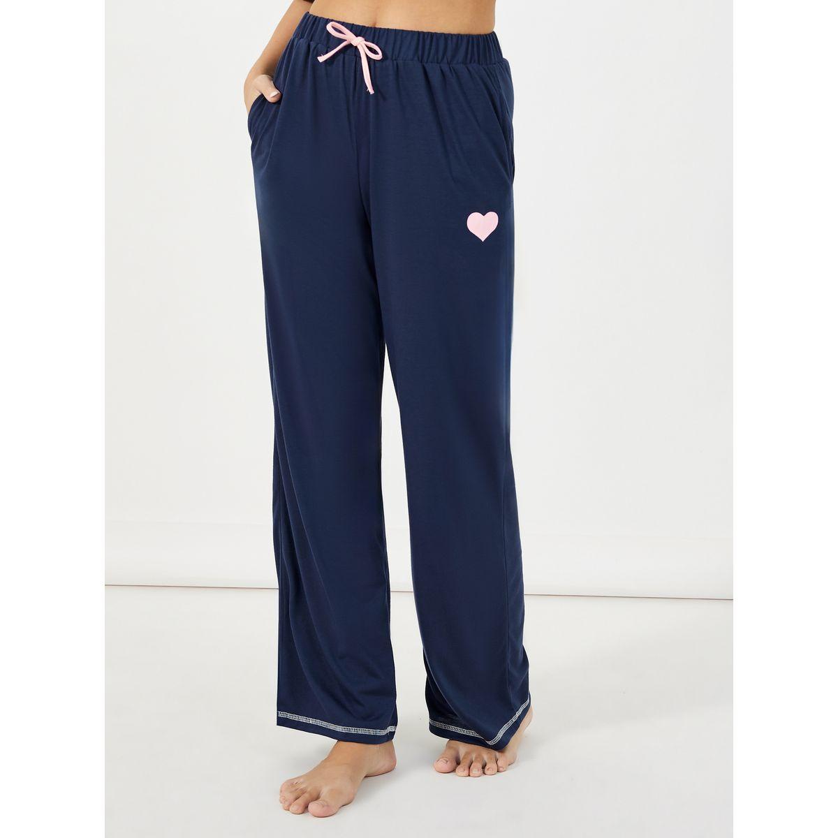 طقم من بنطال بيجاما وتيشيرت بطبعة كتابة وأكتاف منخفضة-women-clothing-nightwear-pyjamas-longsets-image-6