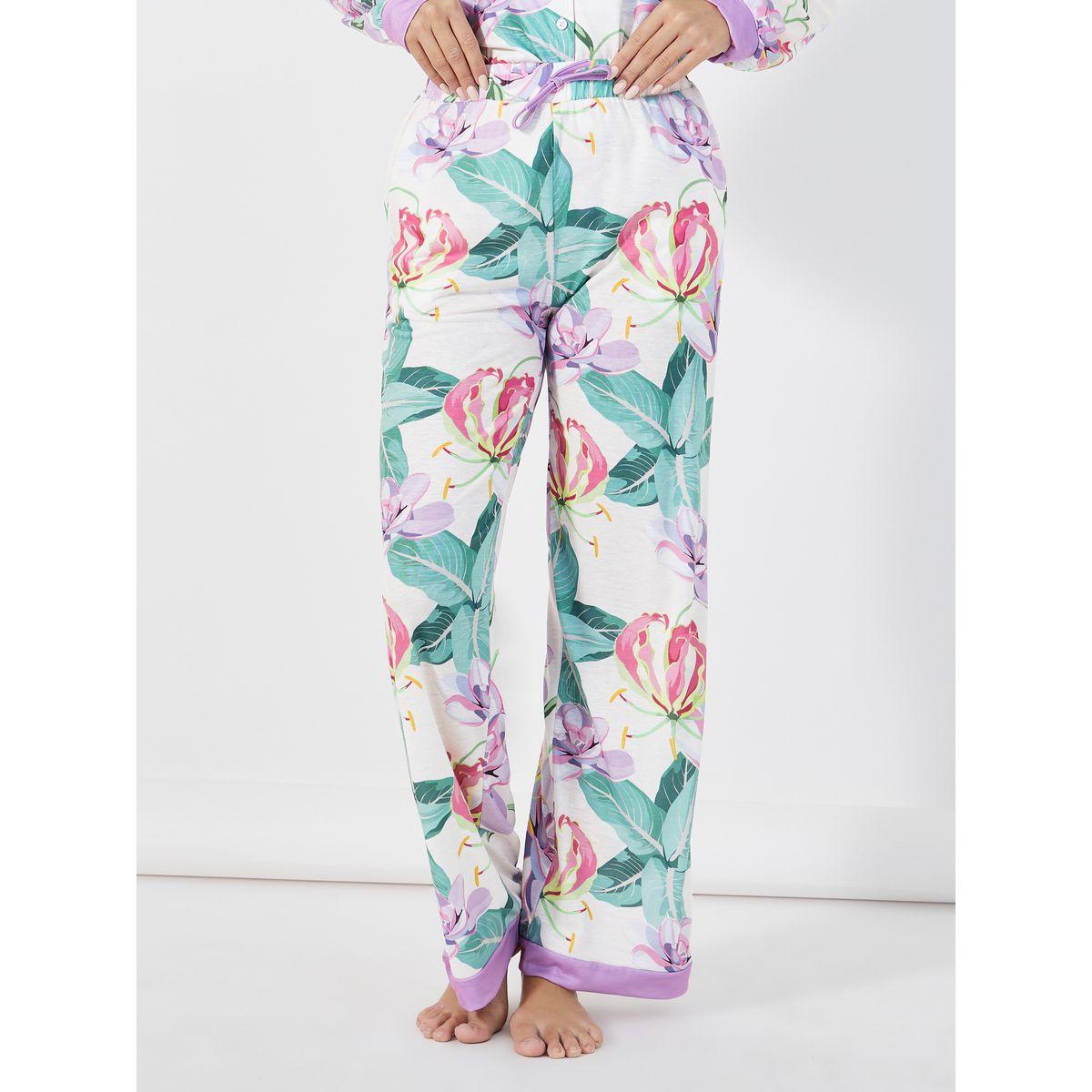 طقم من بنطال بيجاما وبلوزة بطبعة زهور-women-clothing-nightwear-pyjamas-longsets-image-5