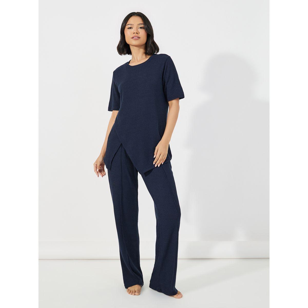 مجموعة من بنطال بأرجل واسعة وبلوزة مضلعة-women-clothing-coordsets-image-1