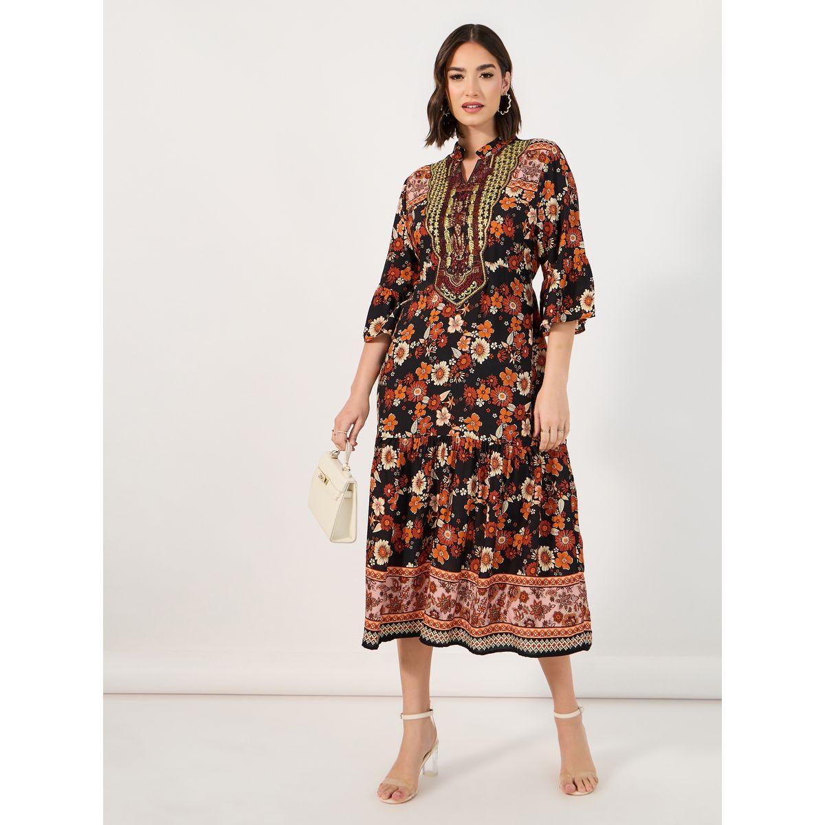 فستان ميدي بتفاصيل مُطرّزة وحافة واسعة-women-clothing-dresses-image-1