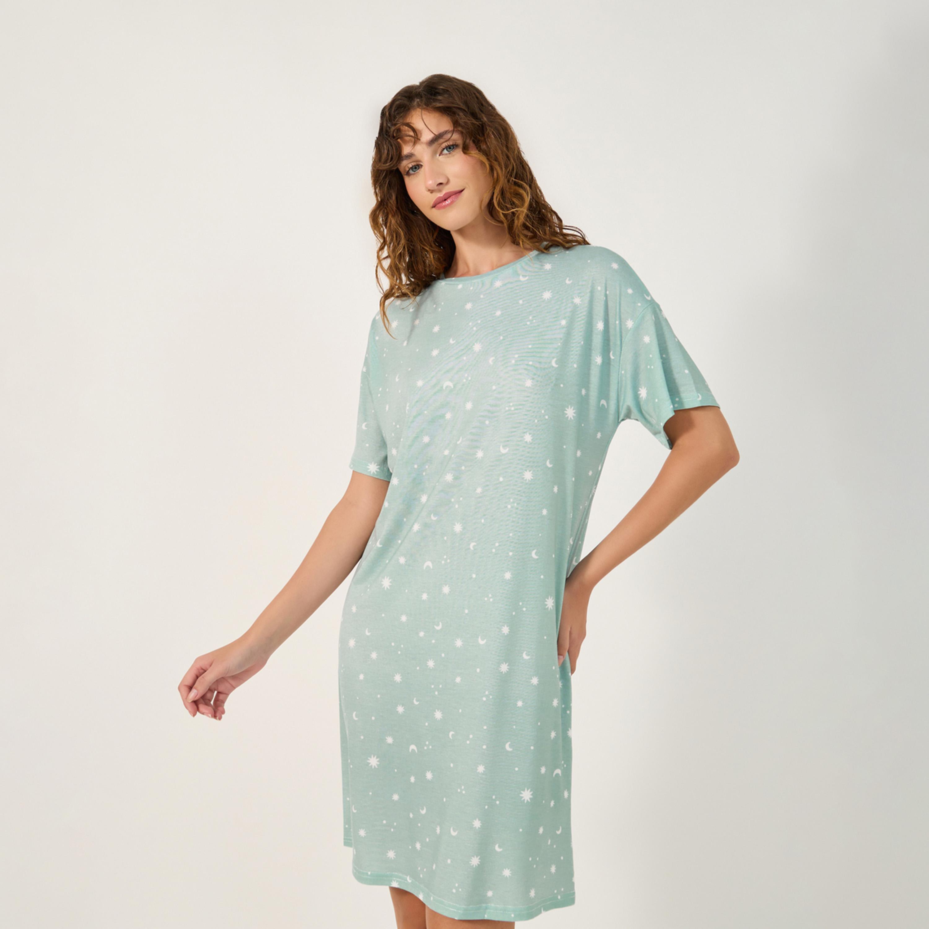 ستايلي - أنوايند طقم من قطعتين من قميص نوم منسدل الكتفين بطبعة شعار ونجمة - للركبة-women-clothing-nightwear-nighties-image-3
