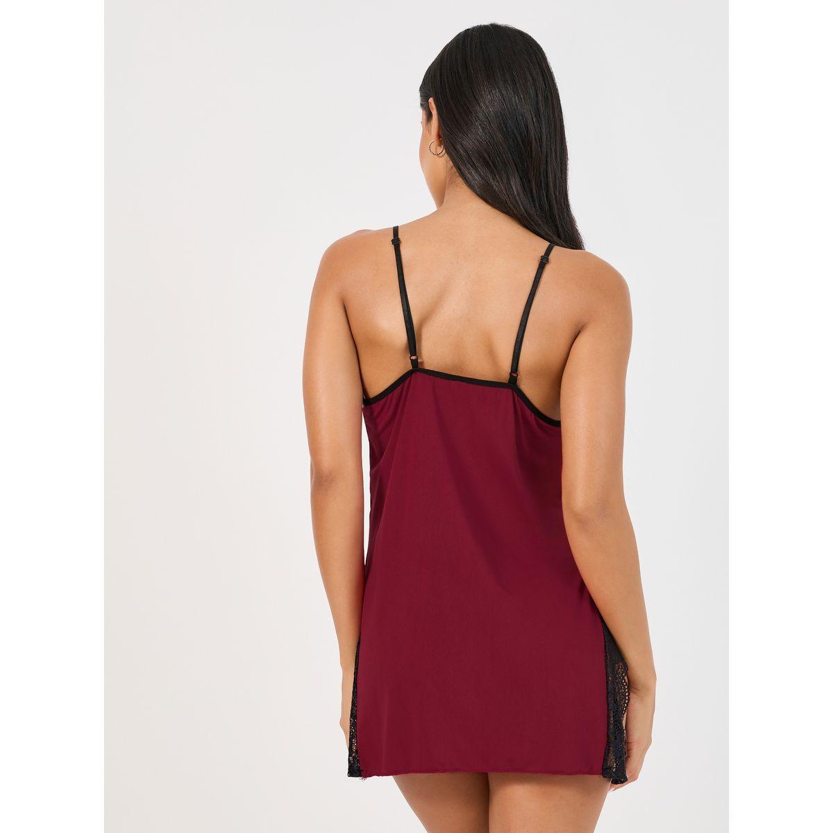 Styli Contrast Scalloped Lace Trim Side Slit Slip Dress-women-clothing-lingerie-babydollsandbodysuits-image-3