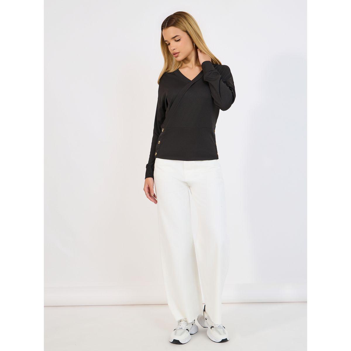 بلوزة محبوكة بنمط لف وأزرار جانبية-women-clothing-shirtsandblouses-blouses-image-2