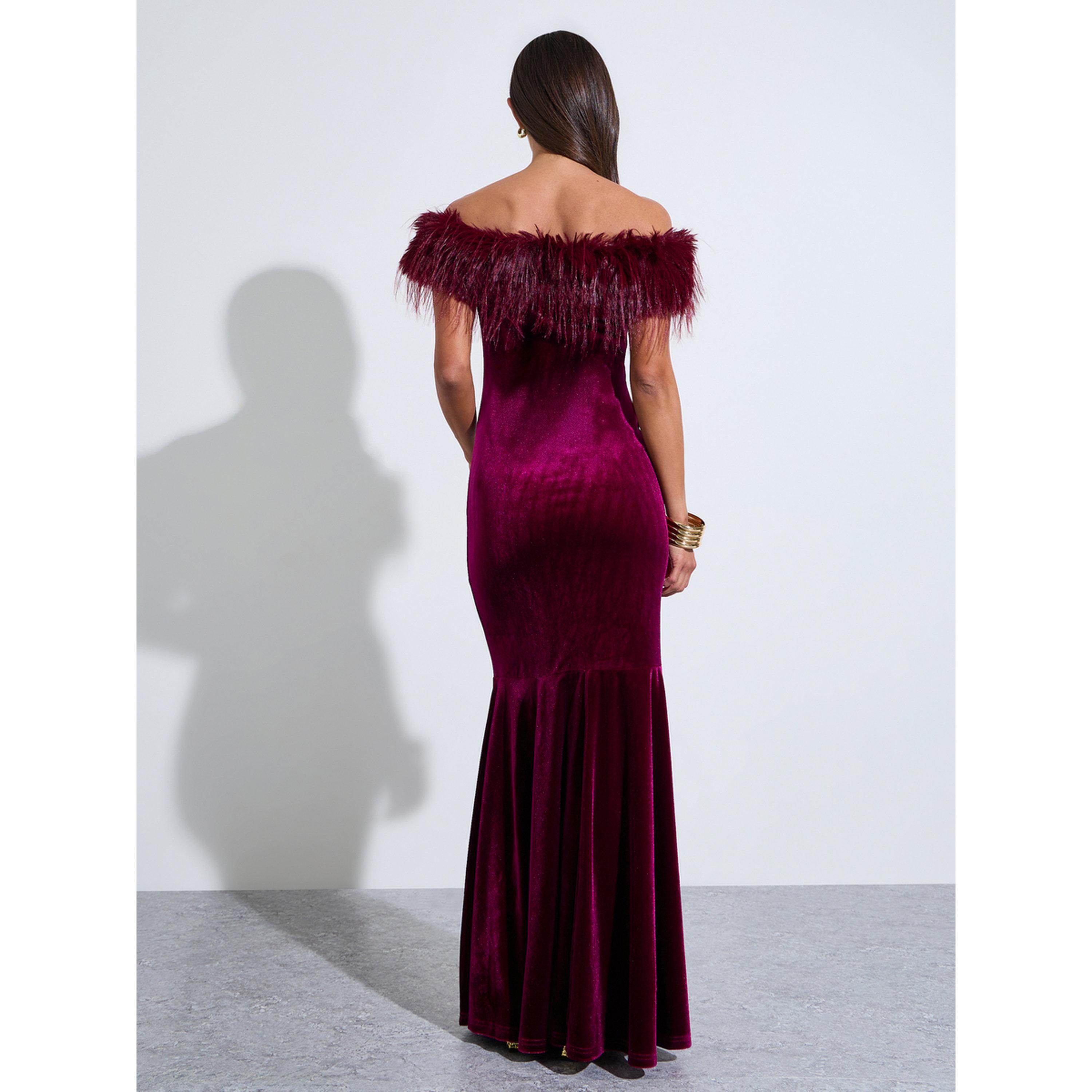 فستان طويل مكشوف الكتفين بحافة حورية البحر وتفاصيل فرو صناعي-women-clothing-dresses-image-4